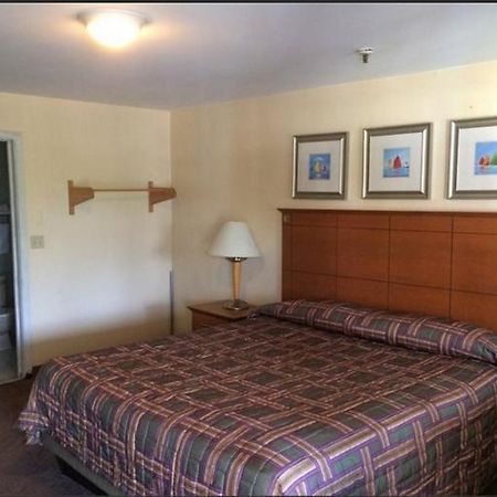 Branford Motel Екстер'єр фото
