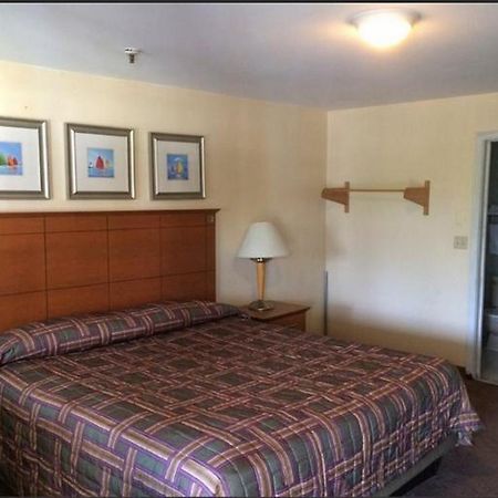 Branford Motel Екстер'єр фото