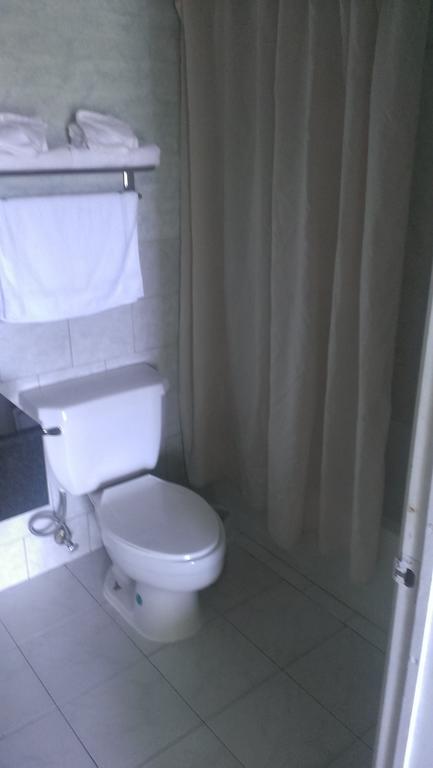 Branford Motel Екстер'єр фото